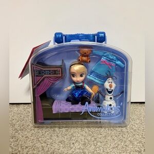 Disney Animators Elsa Mini doll play set
